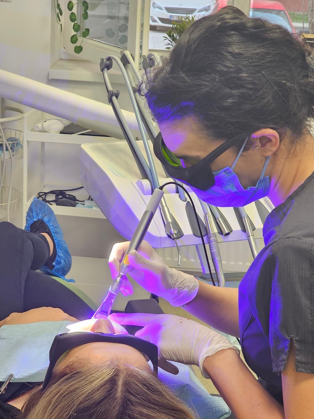 Estetică dentară — fațete și zâmbet natural la EbiDent